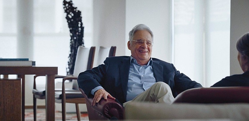 FERNANDO HENRIQUE CARDOSO,                                UM FORREST GUMP BRASILEIRO.